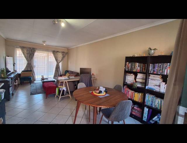 2 BEDROOM PROPERTY TO RENT IN MONAVONI